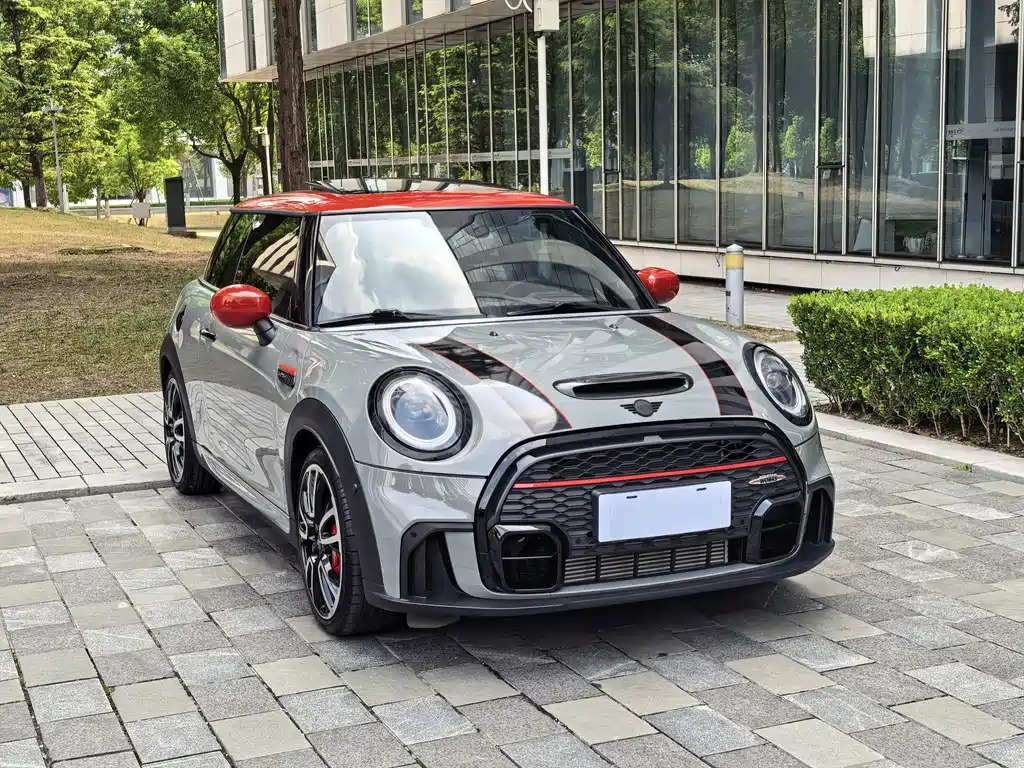 MINI Mini JCW — фото 3