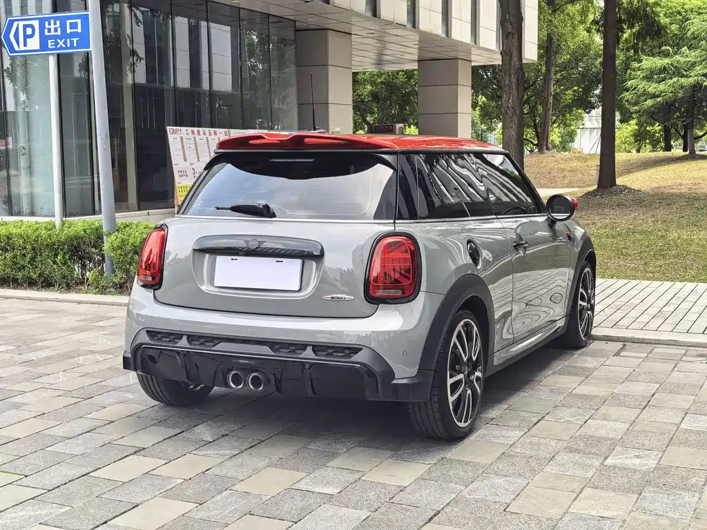 MINI Mini JCW — фото 29