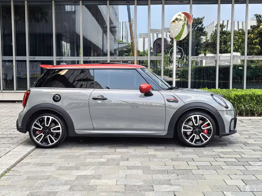 MINI Mini JCW — фото 5