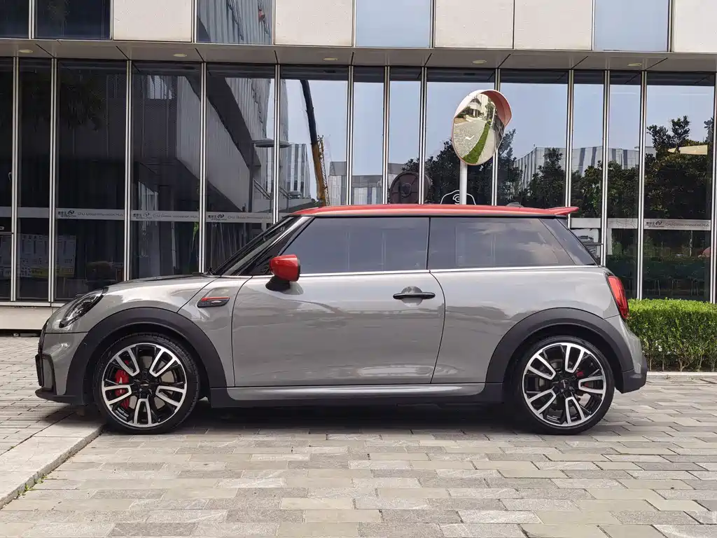 MINI Mini JCW — фото 6