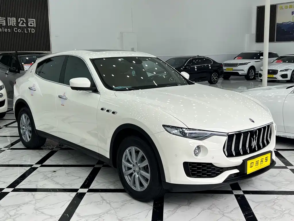 Maserati Levante — фото 3