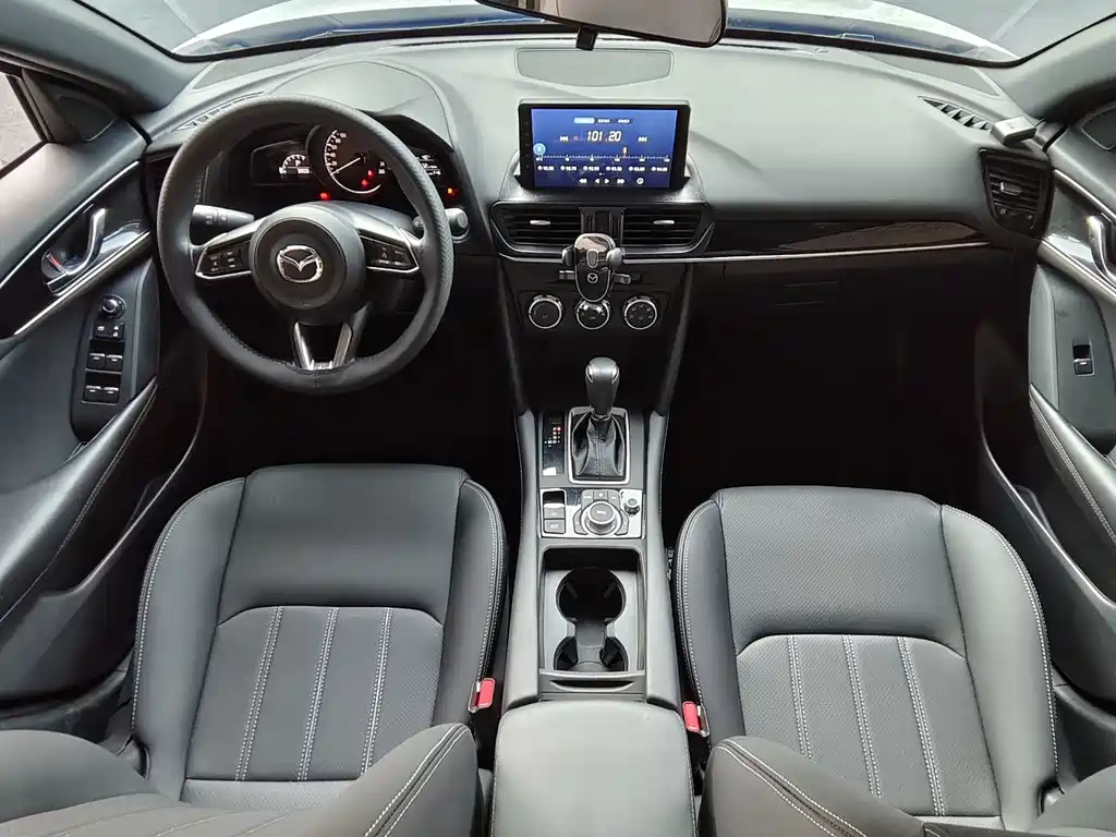 Mazda CX-4 — фото 17