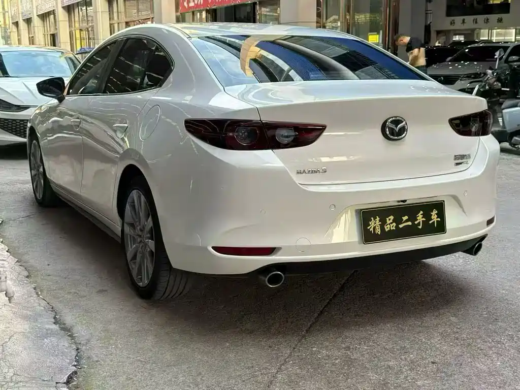 Mazda 3 Axela — фото 7