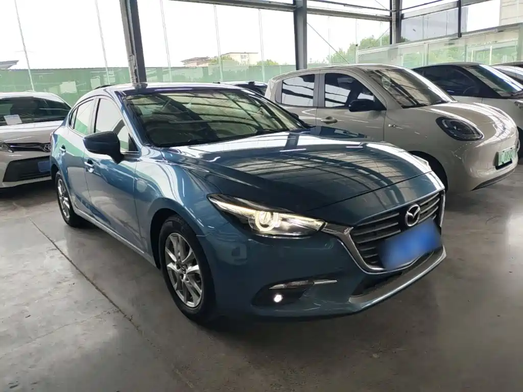 Mazda 3 Axela — фото 4