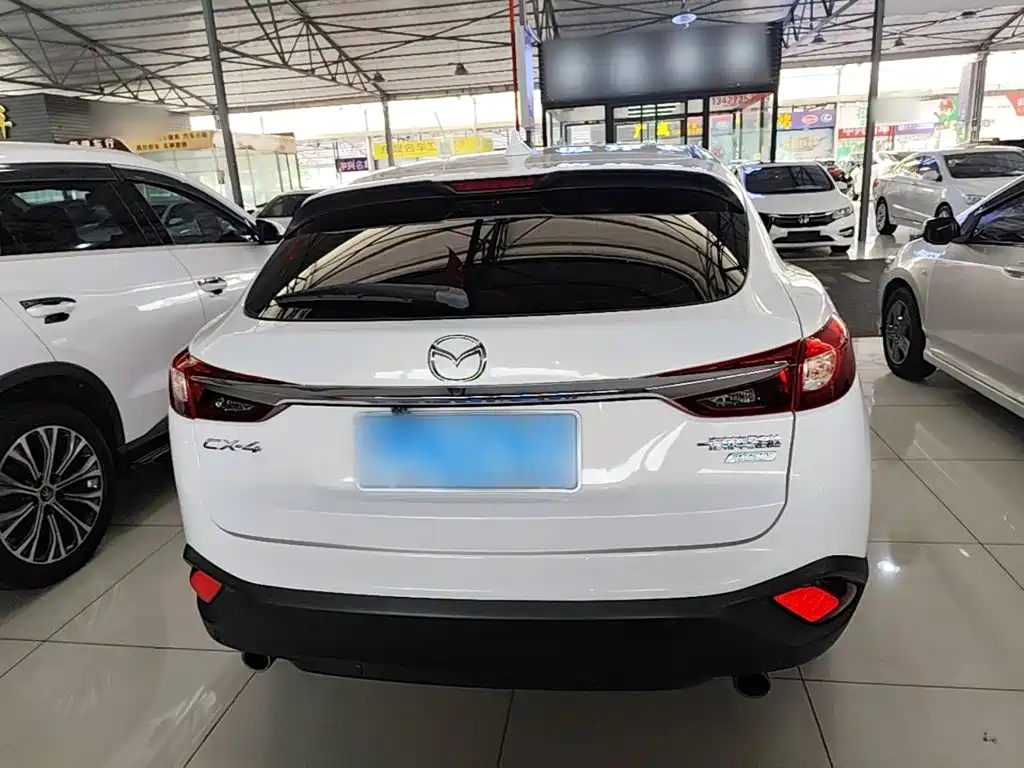 Mazda CX-4 — фото 6