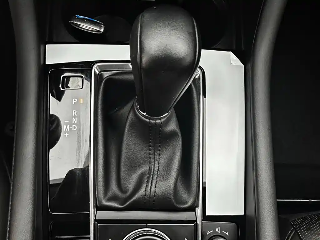 Mazda 3 Axela — фото 13