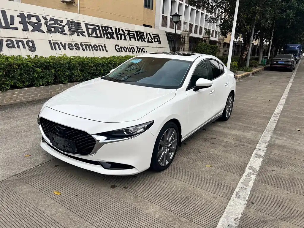Mazda 3 Axela — фото 3