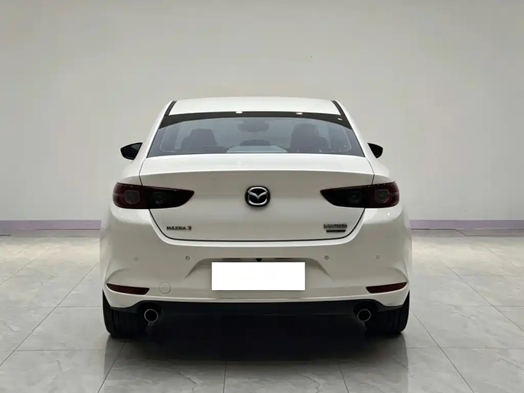 Mazda 3 Axela — фото 5