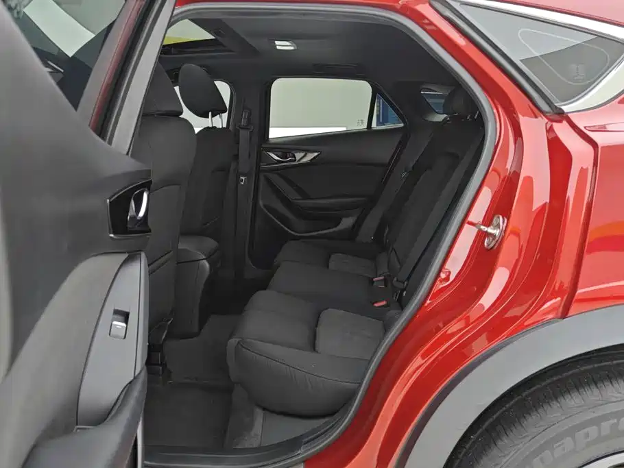 Mazda CX-4 — фото 11
