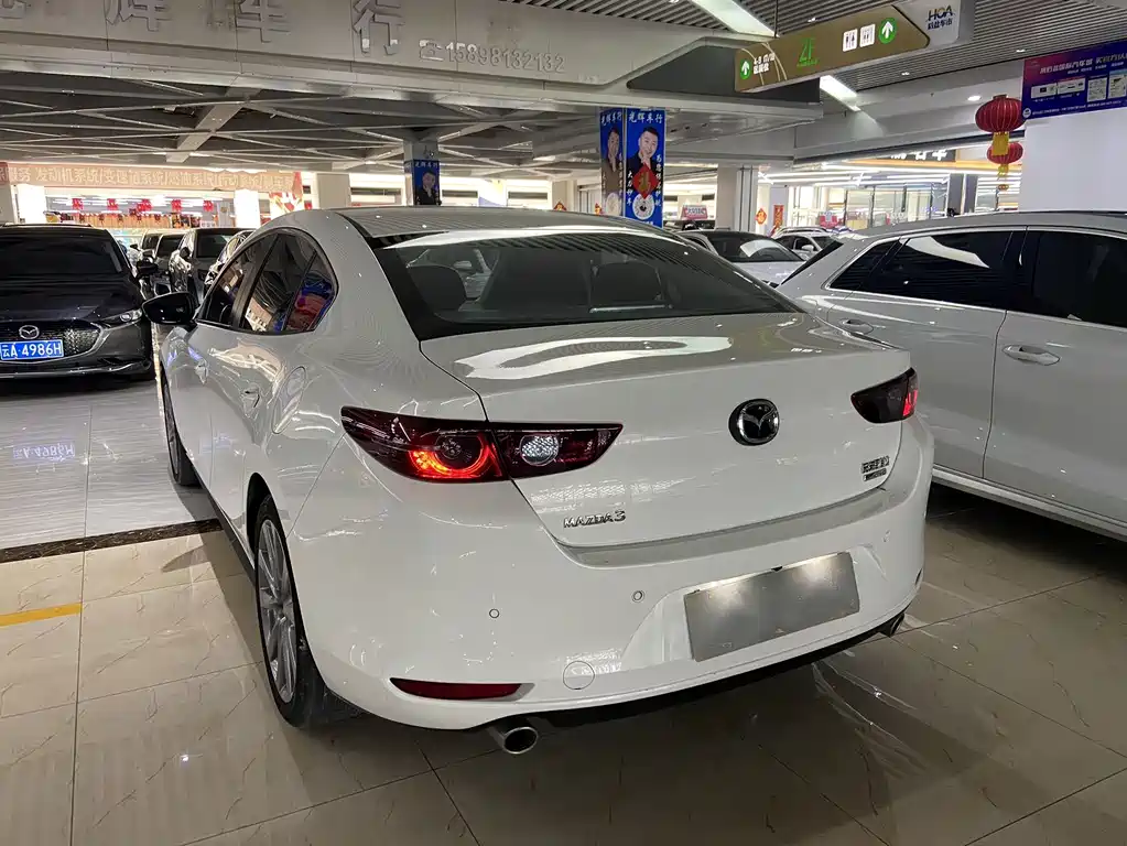 Mazda 3 Axela — фото 6