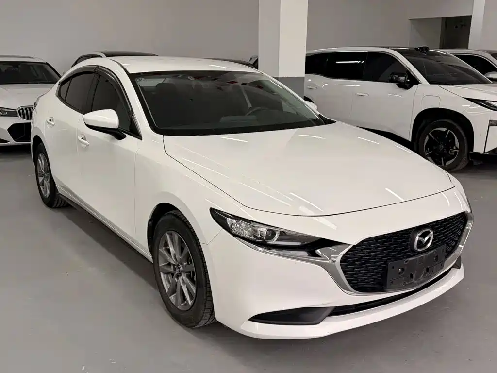 Mazda 3 Axela — фото 3