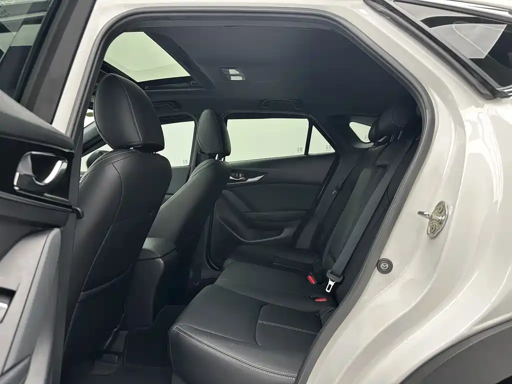 Mazda CX-4 — фото 6