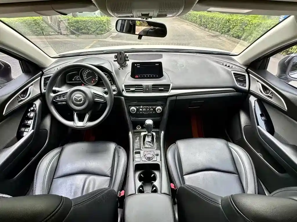 Mazda 3 Axela — фото 5