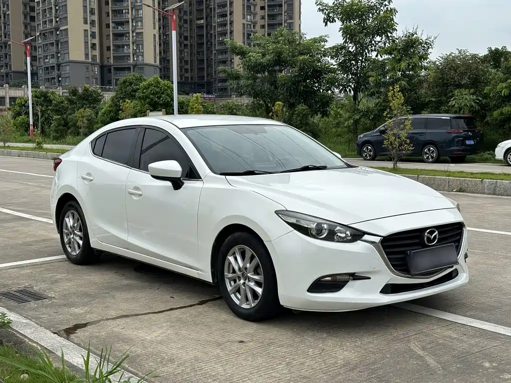 Mazda 3 Axela — фото 20
