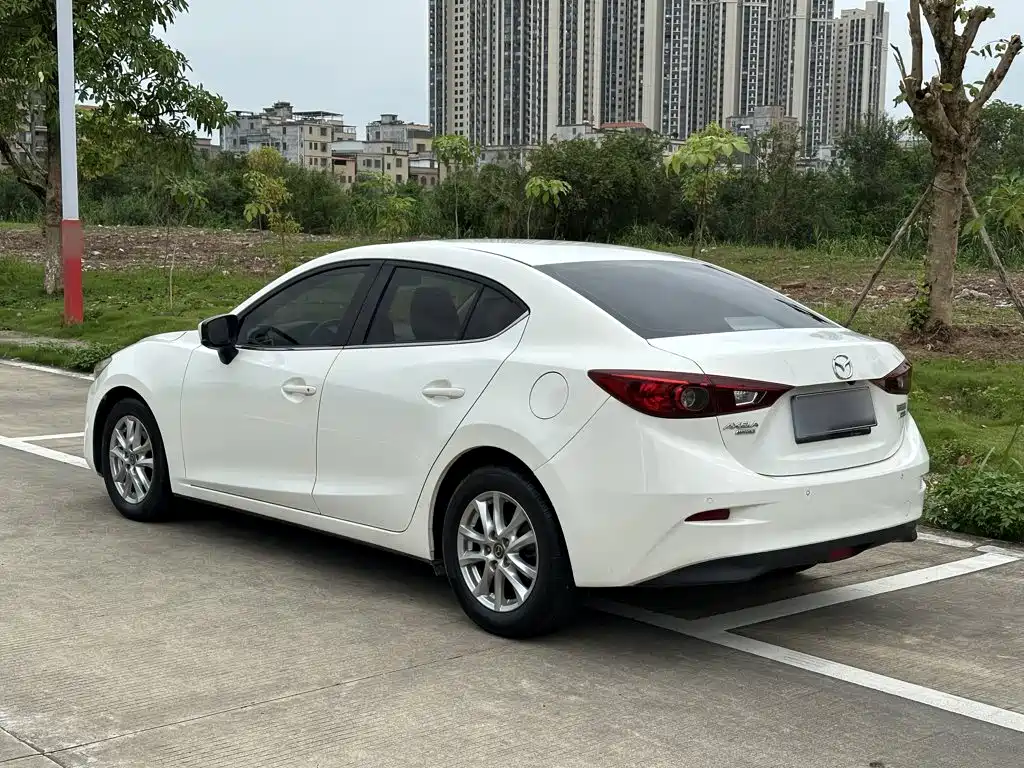 Mazda 3 Axela — фото 21