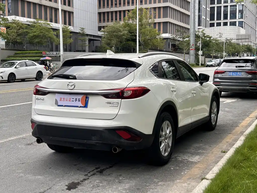 Mazda CX-4 — фото 4