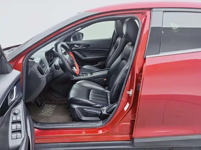 Mazda CX-4 — фото 11