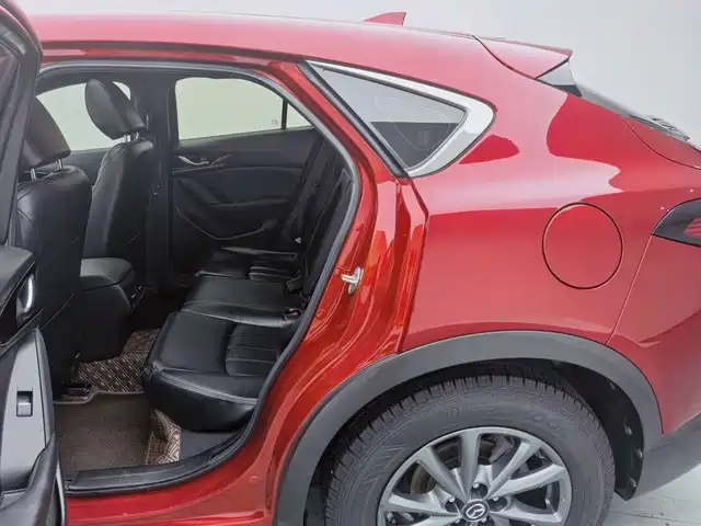 Mazda CX-4 — фото 10