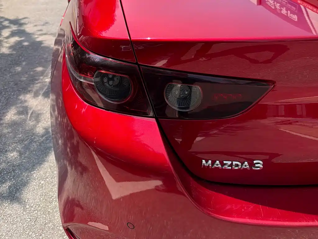 Mazda 3 Axela — фото 6