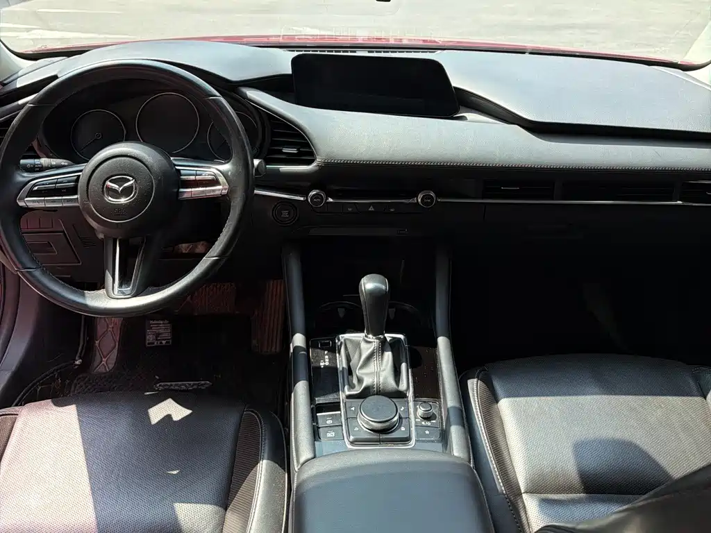 Mazda 3 Axela — фото 10