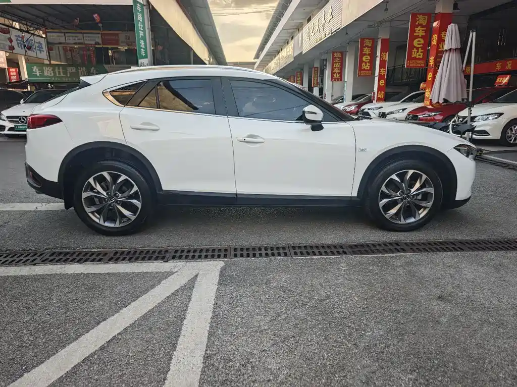 Mazda CX-4 — фото 4
