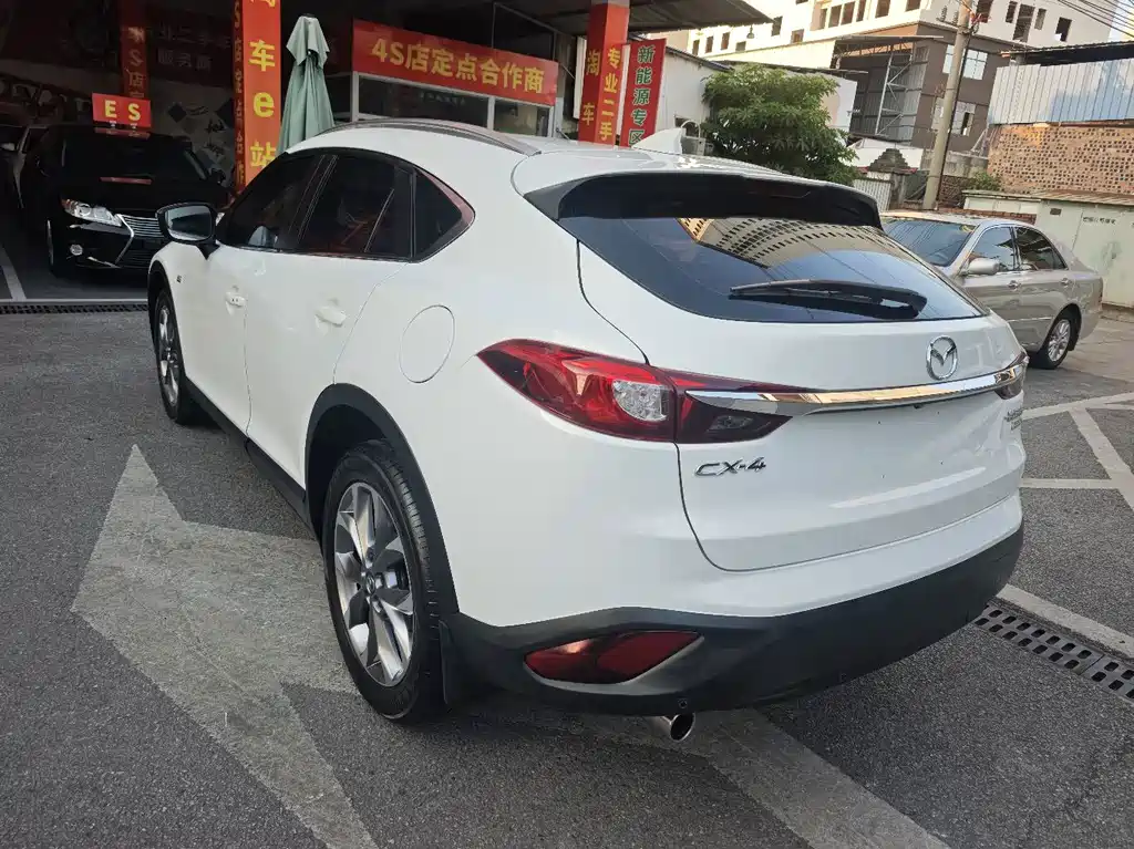 Mazda CX-4 — фото 7