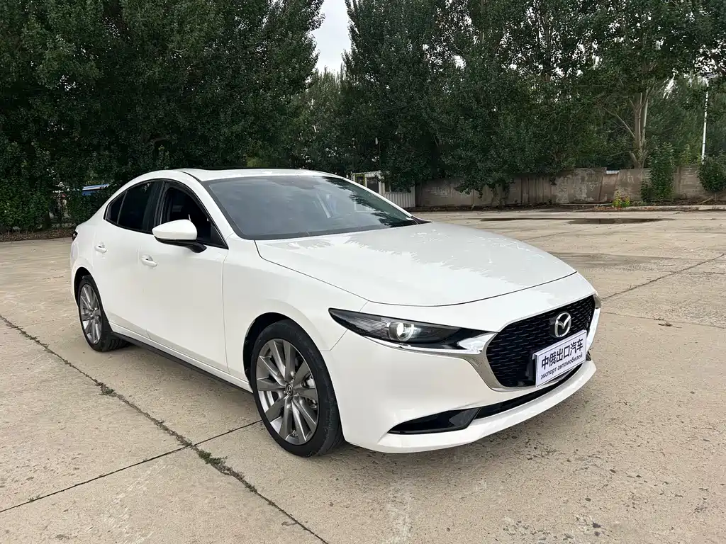 Mazda 3 Axela — фото 3