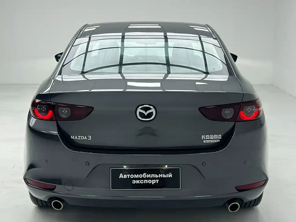 Mazda 3 Axela — фото 9