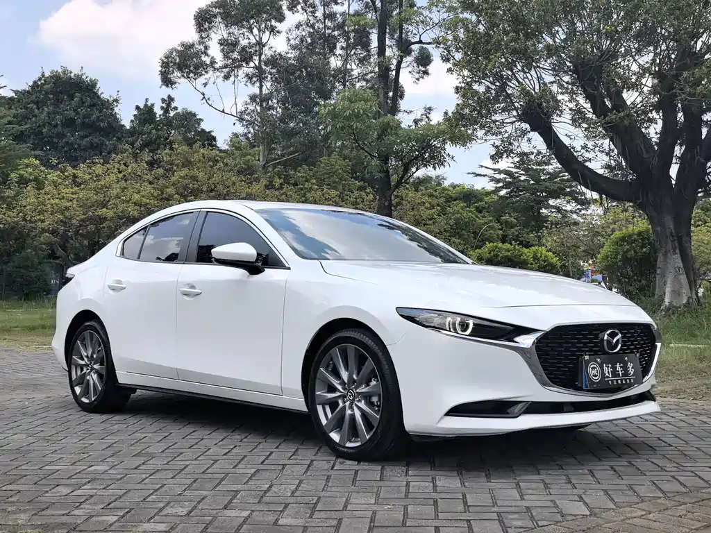 Mazda 3 Axela — фото 3