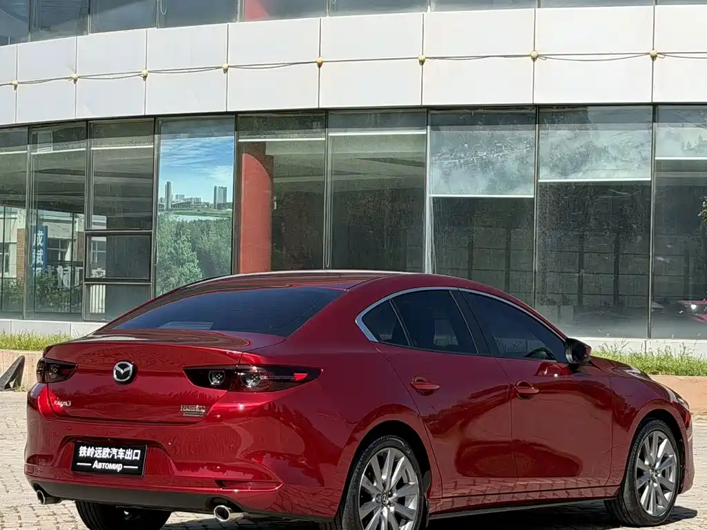 Mazda 3 Axela — фото 6