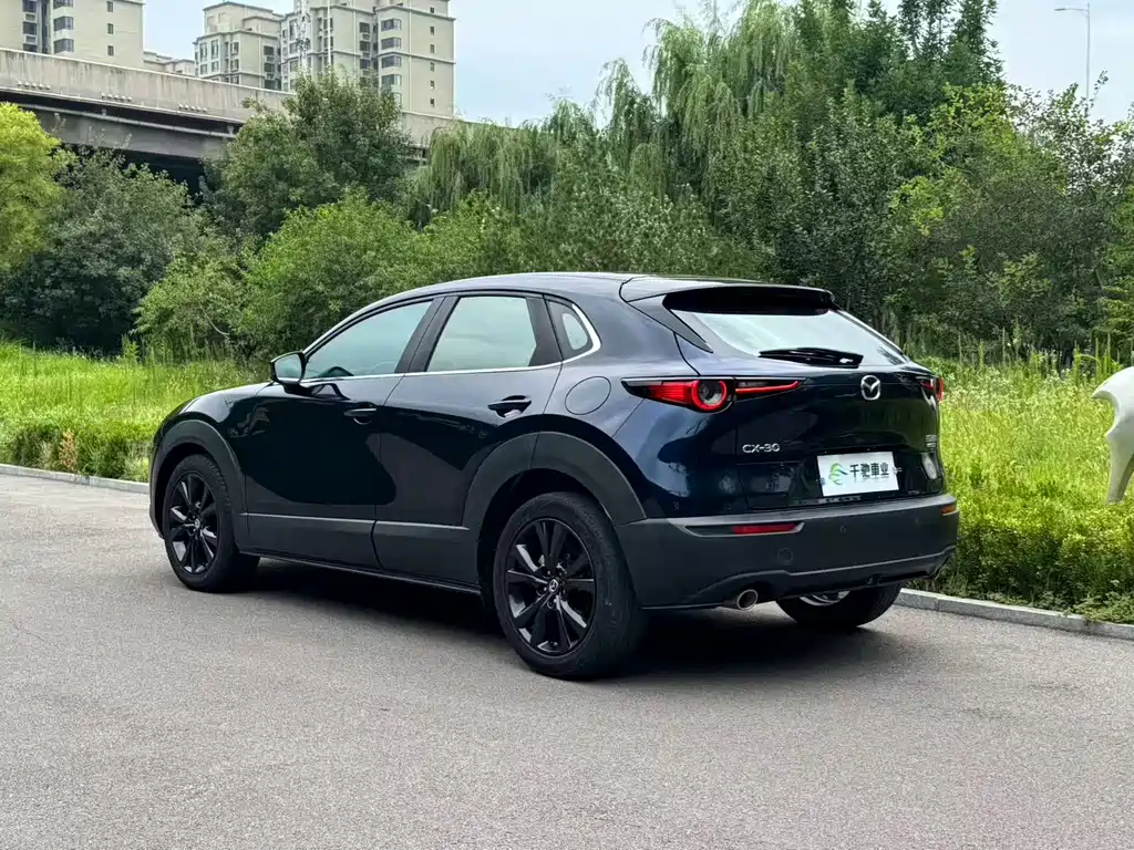 Mazda CX-30 — фото 17