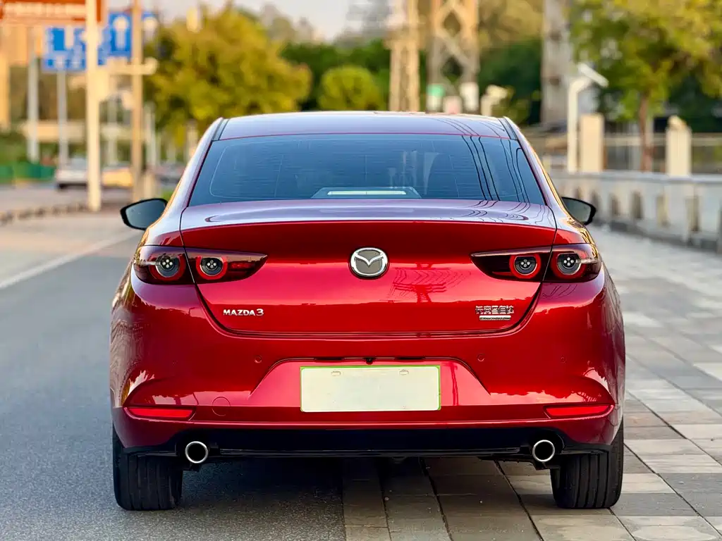 Mazda 3 Axela — фото 5