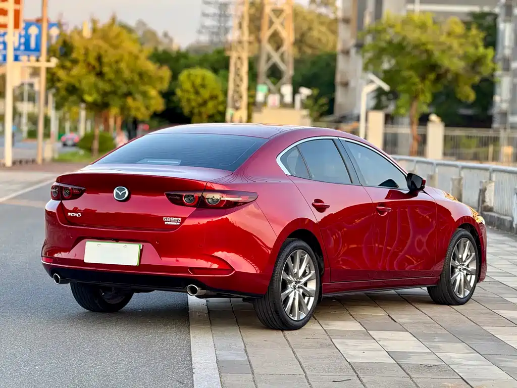 Mazda 3 Axela — фото 6