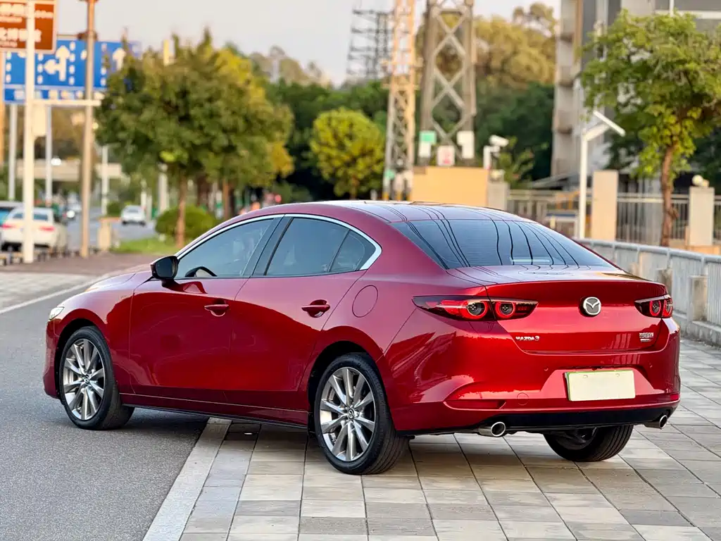 Mazda 3 Axela — фото 7