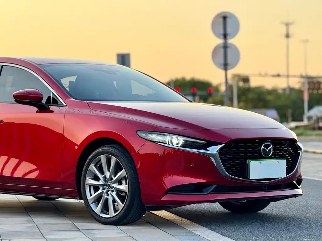 Mazda 3 Axela — фото 8