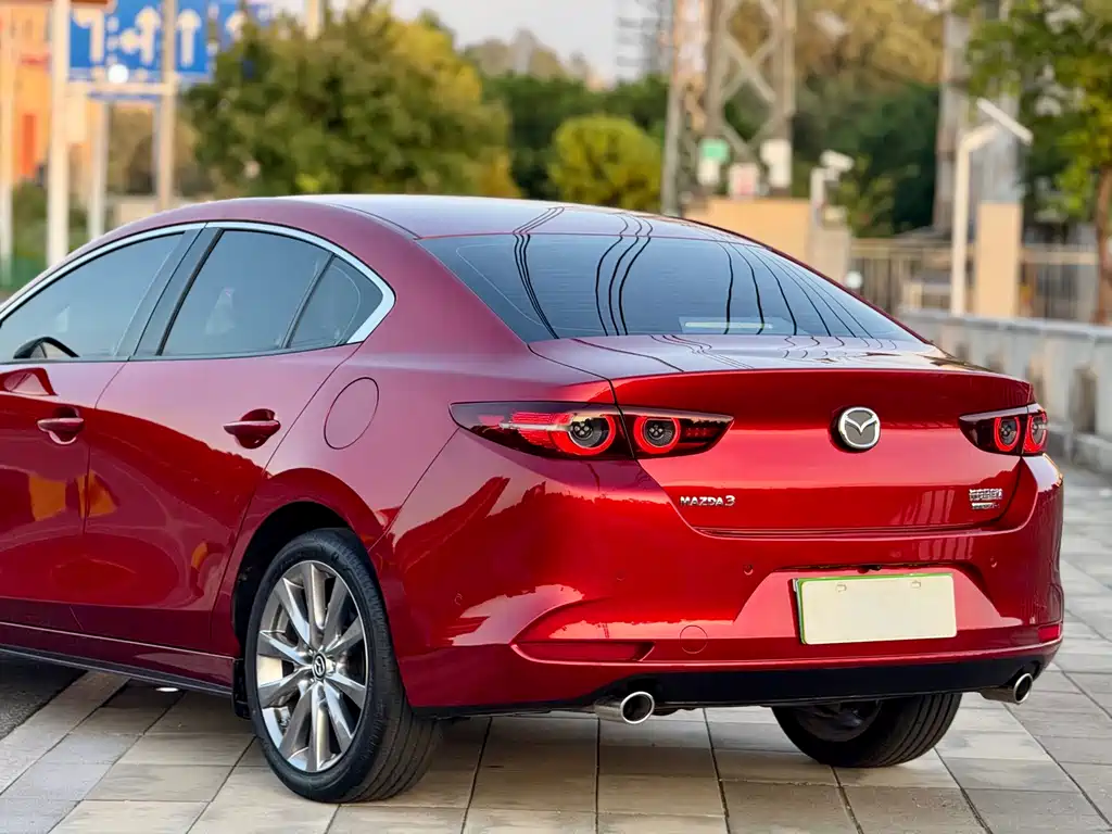 Mazda 3 Axela — фото 9