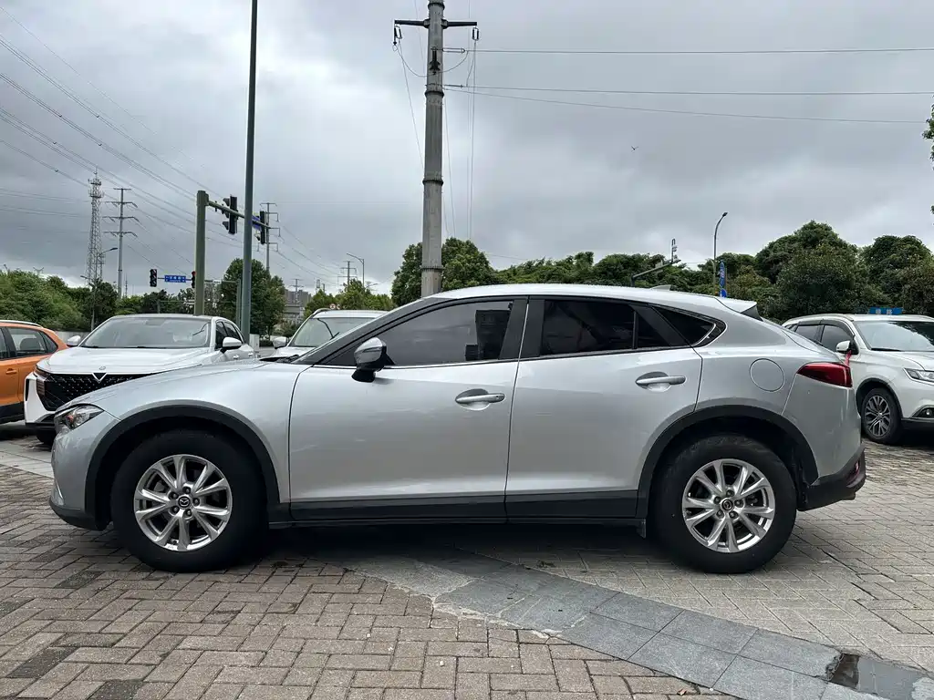 Mazda CX-4 — фото 4