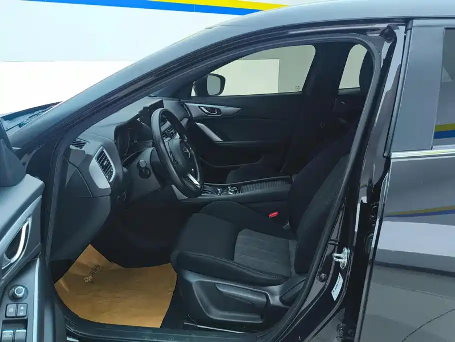 Mazda CX-4 — фото 9