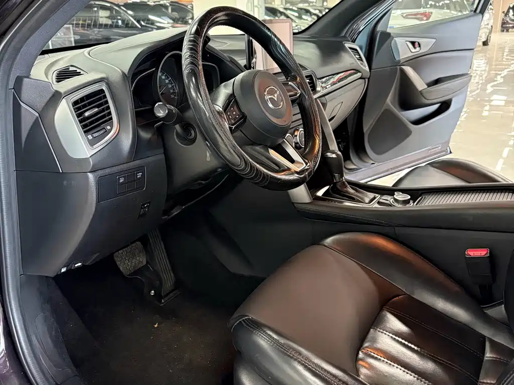Mazda CX-4 — фото 4