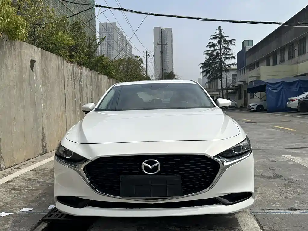 Mazda 3 Axela — фото 2