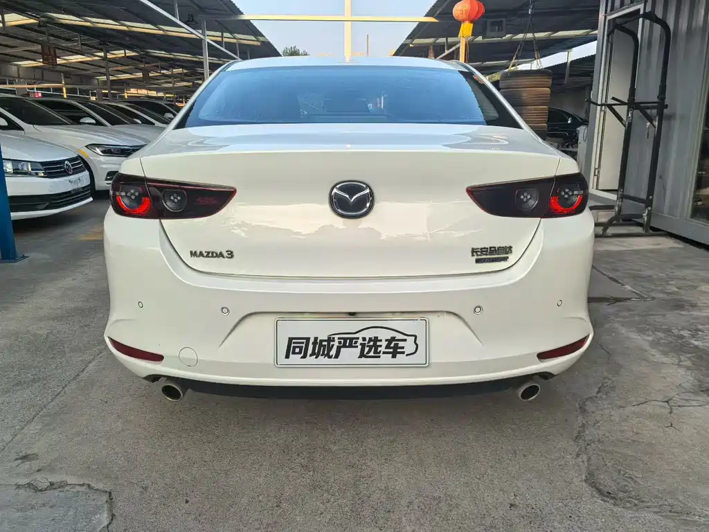 Mazda 3 Axela — фото 4