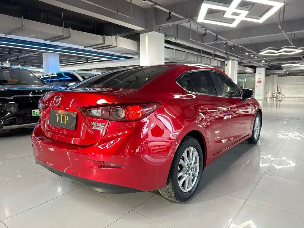 Mazda 3 Axela — фото 4