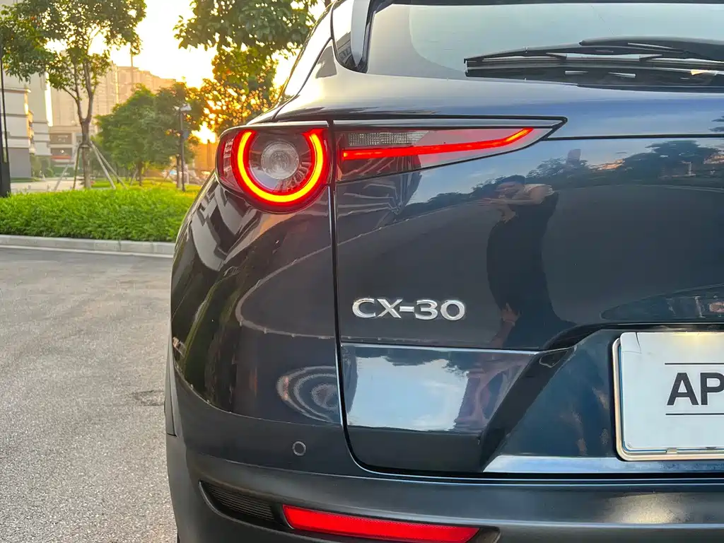 Mazda CX-30 — фото 10