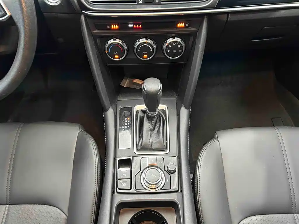 Mazda CX-4 — фото 5