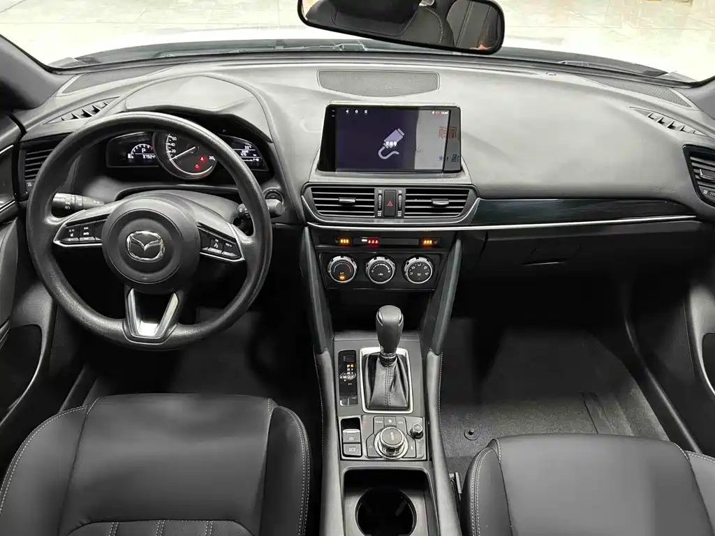 Mazda CX-4 — фото 3