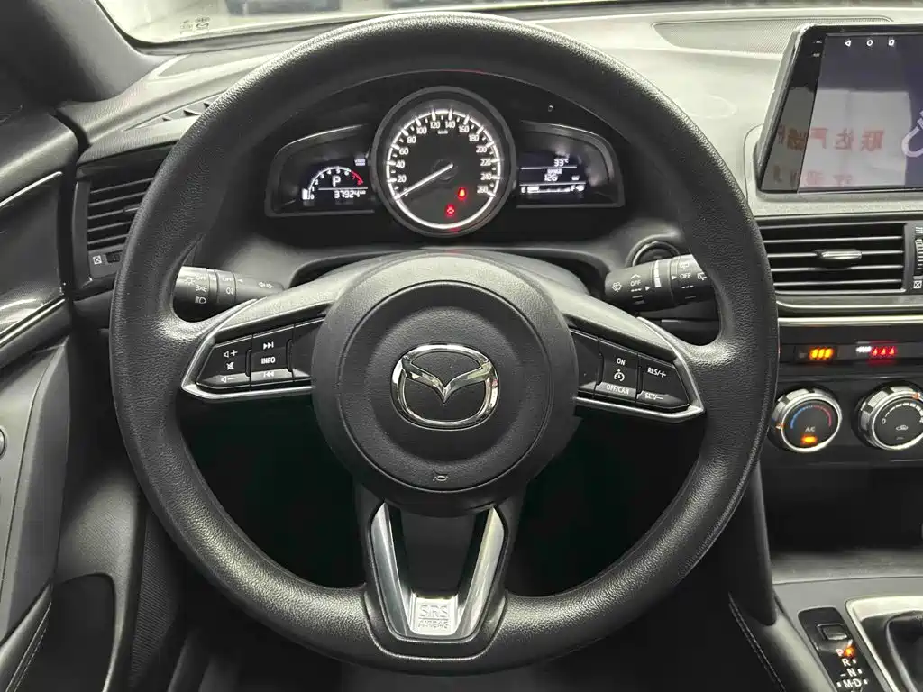 Mazda CX-4 — фото 4