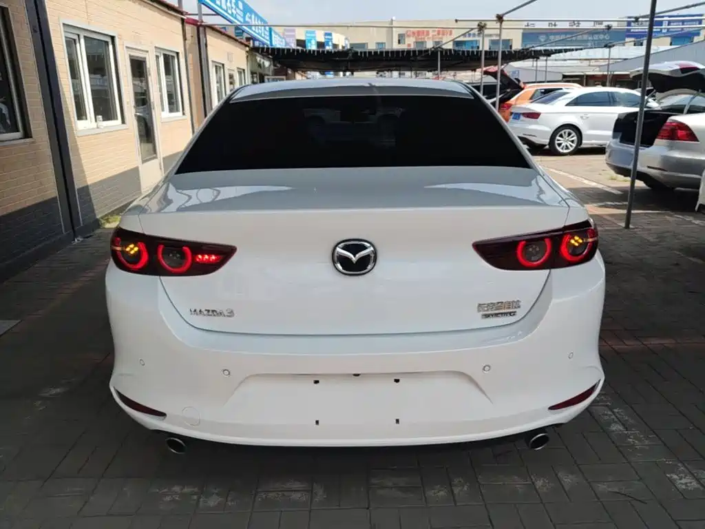 Mazda 3 Axela — фото 6