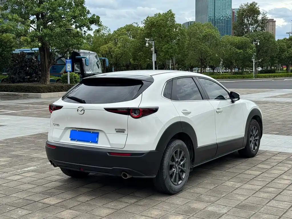 Mazda CX-30 — фото 4