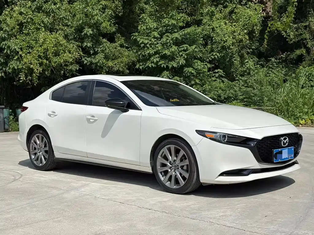 Mazda 3 Axela — фото 3