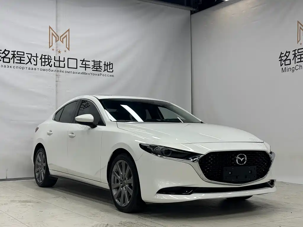 Mazda 3 Axela — фото 3